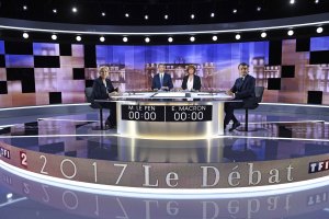 Macron se refuerza frente a Le Pen tras violento debate televisivo