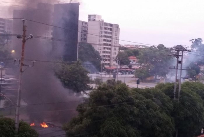 El Parque Cardenalito en Barquisimeto amaneció bajo gases lacrimógenos #25May