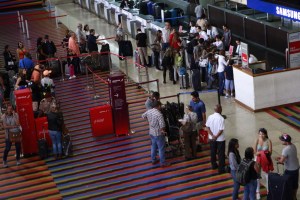 Primero aseguran que no hay riesgo de coronavirus en Venezuela: Ahora activan control sanitario en aeropuertos
