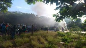 Reportan protesta en la entrada de San Juan de Lagunillas en Mérida #26May