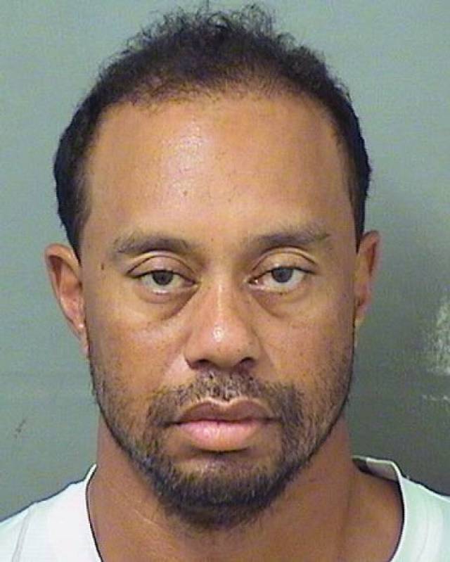 Tiger Woods en la foto de la policía 