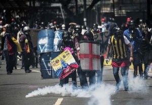 Los íconos de las protestas en Venezuela se dividen entre votar o no votar