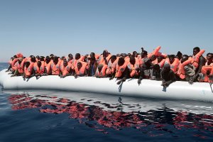 El mar Mediterráneo más mortal que nunca para los migrantes, asegura Acnur