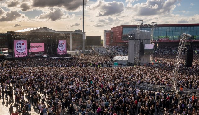 General view during the One Love Manchester benefit concert for the victims of the Manchester Arena terror attack at Emirates Old Trafford, Manchester, Britain, June 4, 2016. REUTERS/Danny Lawson for One Love Manchester/Pool