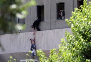 Al menos 17 personas murieron en los atentados de Teherán