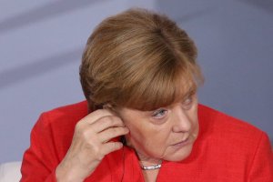 Angela Merkel se muestra “preocupada” por situación de Venezuela