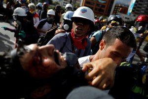 Los gases venenosos “de paz” de Nicolás Maduro: FOTOS de Reuters que dan la vuelta al mundo