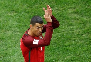 Cristiano Ronaldo dice que a la gente le molesta su “brillo”