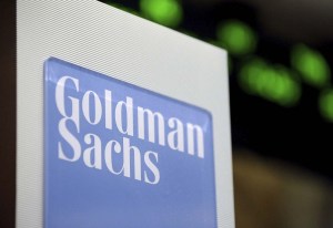 WSJ: Goldman Sachs vende al menos 300 millones de dólares en bonos venezolanos