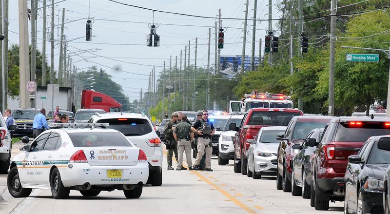 Al menos cinco personas murieron en tiroteo en Orlando