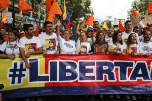 Venezolanos en España reciben con sorpresa y escepticismo liberación de López