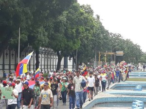 Así transcurre la protesta en Aragua este #24Jun
