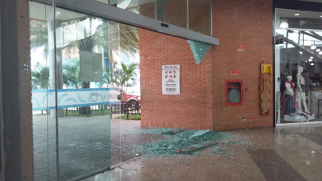 La “cuidadosa” GNB causó destrozos en el centro comercial Orinokia de Puerto Ordaz: Varios heridos