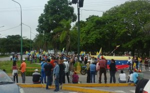 Realizan plantón en Barquisimeto #19Jun