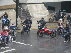 Develan plan de Maduro de usar colectivos armados para generar terror en Caracas (Fotos y Videos)