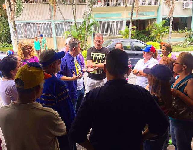 Alcalde de Naguanagua visitó a familias de residencias Don Bosco 
