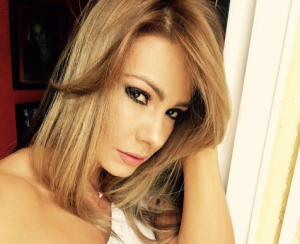 ¡Desnuda y sin censura! Famosa actriz porno colombiana regresa con explosiva sesión de fotos