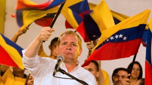 Juan Pablo Guanipa: Habrá tiempo para la bandera amarilla, la de ahora es Venezuela