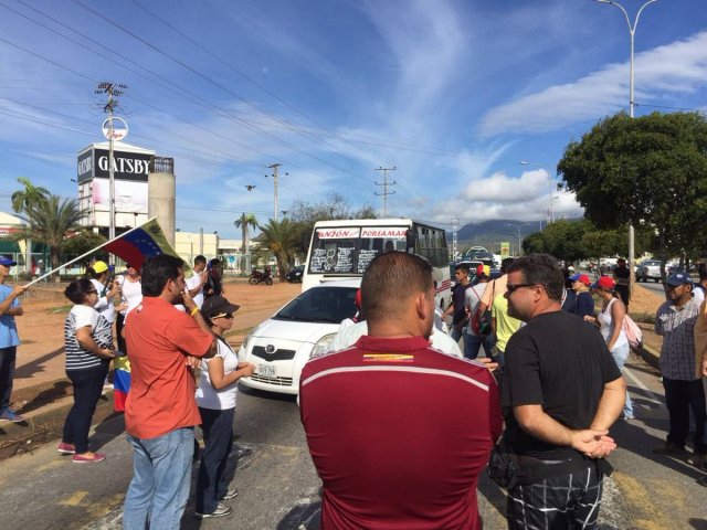 Margariteños se plantan contra la dictadura / Foto: @AllNewsPolitic