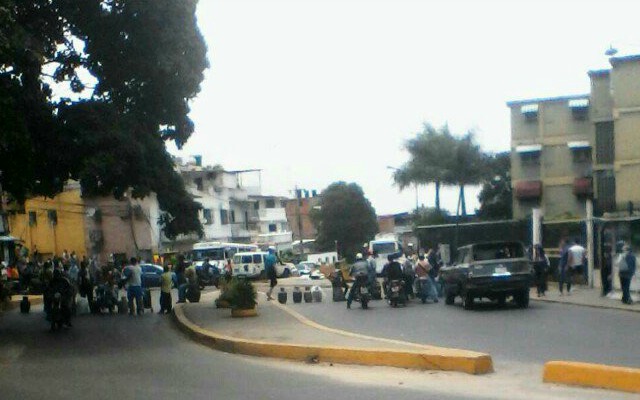 Foto: Protesta en la avenida El Cuartel de Catia / Cortesía