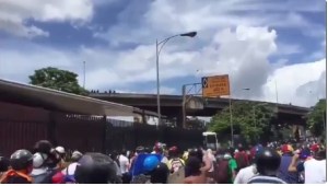 Cuerpos de in-seguridad emboscaron a manifestantes a la altura del CCCT (videos)