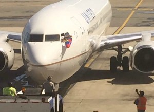 Este #30Jun salió el último vuelo Caracas-Houston de United Airlines (fotos y video)