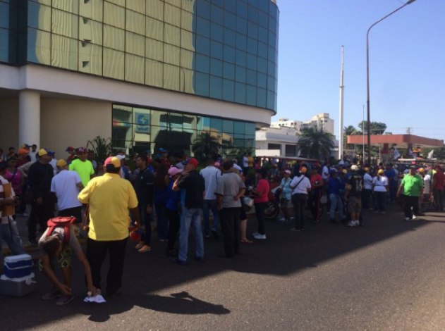 Opositores se concentran en la avenida Bella Vista / Foto: @enr3sistencia 