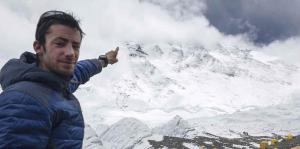 Atleta sube el Everest dos veces en una semana