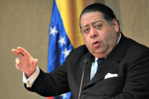 Hermann Escarrá dice que su candidatura a la Constituyente cubana “sigue fuerte”