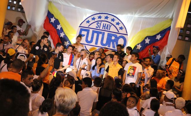 Ramos Allup: Venezuela no se va a calar la constitución modificada del mapleto