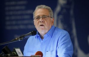 ¡Se prendió! Salida de Isaías Rodríguez de directiva de la ANC cubana desata polémica entre chavistas (comentarios+video)
