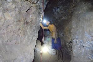 Desalojan a más de 4 mil mineros de mina en El Callao ante riesgo de nuevo desplome