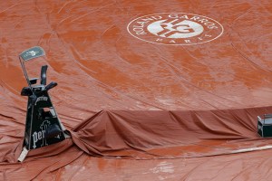 La lluvia interrumpe los primeros cuartos femeninos en Roland Garros