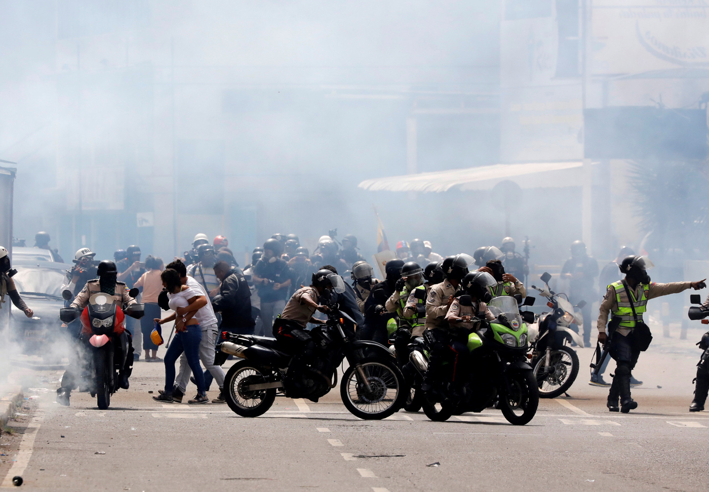 GNB y PNB protagonizan otro infame episodio de brutal represión en la avenida Victoria #10Jun