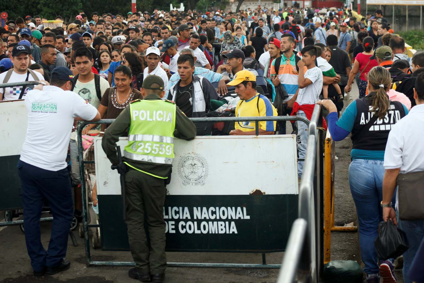 Colombia aumentará el control del flujo de venezolanos en la frontera