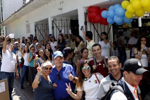 Venezolanos en Medellín respaldan en las urnas lucha de sus compatriotas