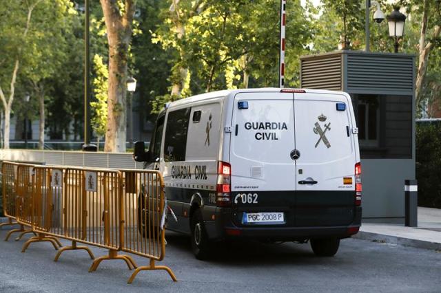 El vehículo de la Guardia Civil que trasladó a Gorka Villar, hijo de Ángel María Villar (Foto: EFE)