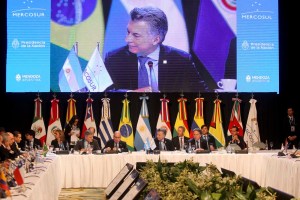 Mercosur emplaza a gobierno de Venezuela para que dialogue o salga del bloque