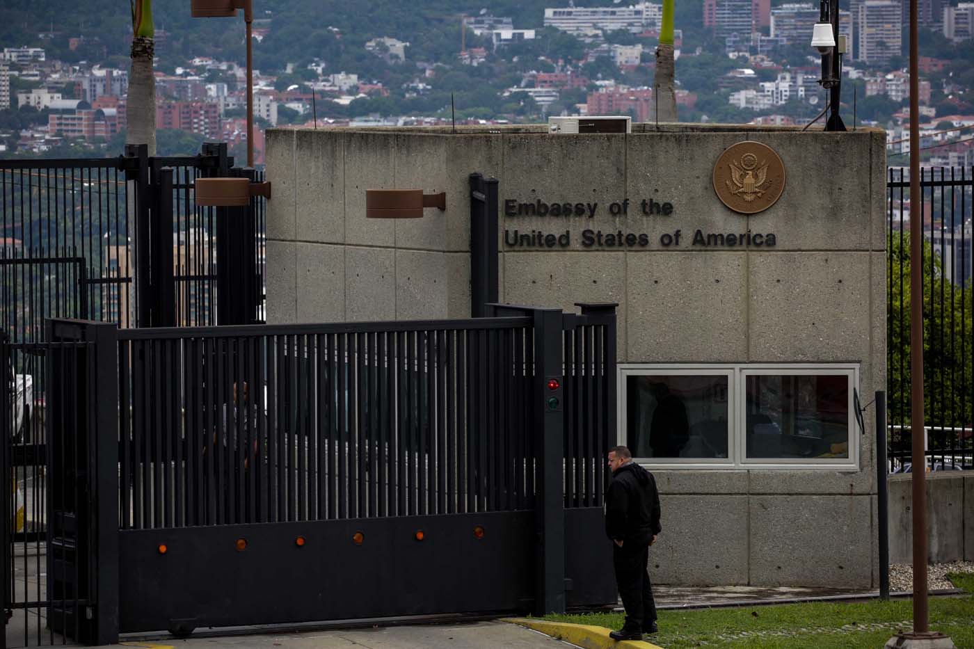 Régimen de Maduro da por terminadas conversaciones con EEUU y da plazo a diplomáticos para salir del país