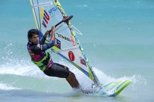 Estredo confía acabar entre los tres primeros de Freestyle de Windsur del mundo