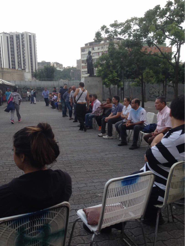 Así inicia la consulta popular en Plaza Brión de Chacaíto #16Jul (Fotos)
