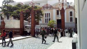 AN denuncia que Guardia Nacional no intenta resolver situación de secuestro en el Palacio Legislativo #5Jul