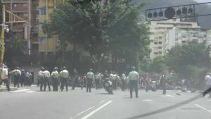 PNB arremete contra residencias en Las Palmas #20Jul (Fotos + Videos)