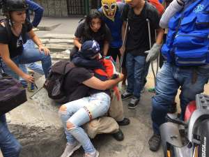 Al menos dos heridos tras salvaje represión de la “gloriosa” GNB en Bello Campo (+video)