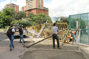 En fotos: Así fue la brutal arremetida de la GNB contra residencias Los Verdes #20Jul