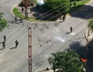 Reportan enfrentamientos entre la GNB y manifestantes en el sector La Granja de Naguanagua