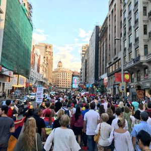 Venezolanos en Madrid entonaron himno Nacional en honor a Leopoldo López (Video)