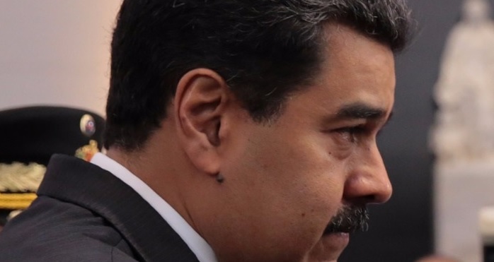 Las miradas de “no me abandonen” de Maduro a los militares ascendidos (fotodetalles)