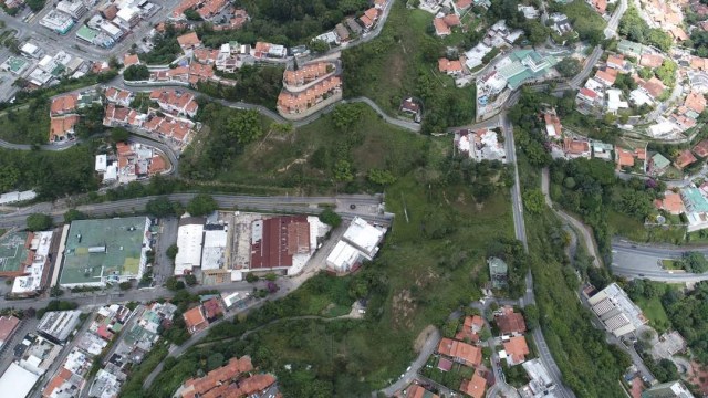 Vista aérea sobre el túnel de La Trinidad jueves 27 de julio de 2017 durante el paro nacional a las 12:35 pm