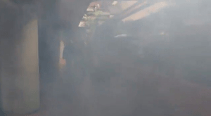 Cuerpos de seguridad también lanzaron lacrimógenas dentro de Paseo Las Mercedes (Videos)